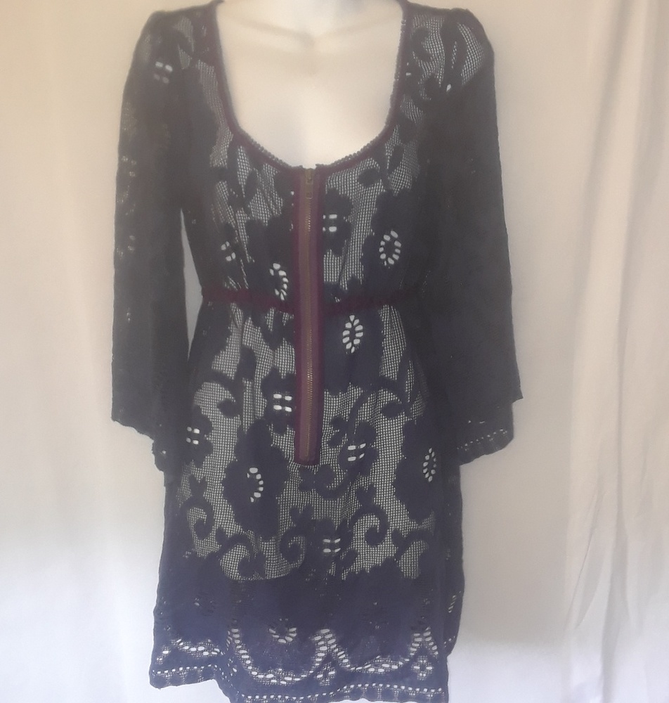 FREE PEOPLE navy lace w/purple zip up tunic, S